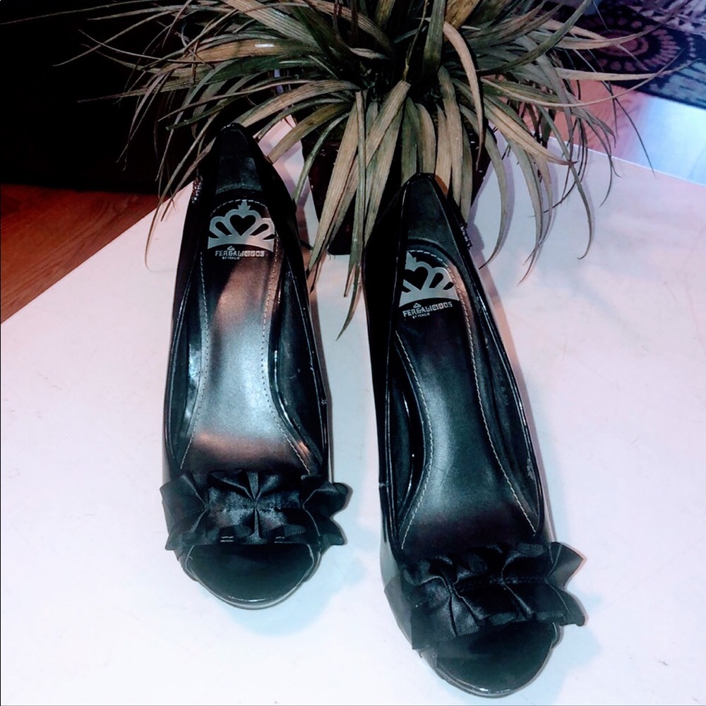 Fergalicious by Fergie Ribbon Peep Toe Pumps